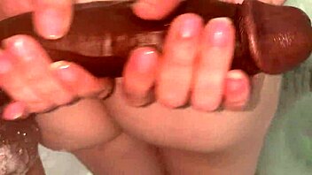 petite girlfriend quick shower big cock cum