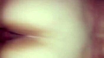 Mature woman burns with uncontrollable horny desire