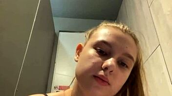 Gym teen squirts wildly during hardcore public fucking