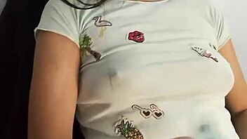 horny latina masturbates solo squirting hard for you