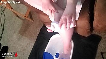 PAMPER MY CURVY CAMPUS FEET TO GLOSSY WORSHIP PERFECTION!