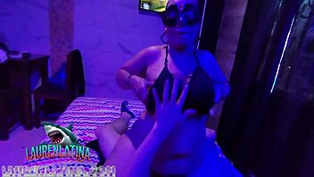 Madura venezolana de 60 años folla sin condón con joven colombiano cachondo