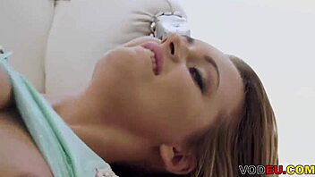 Curvy Emily Thorne bends over for outdoor doggystyle pounding