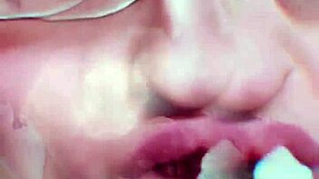 chick's nude lips got me so fuckin hot uh