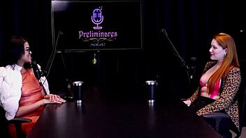 A resolved swinger community helps ninfomaniac with therapy through open sexuality