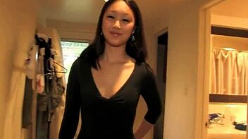 Evelyn Lin's ass pounded by muscle cock 🍑💦