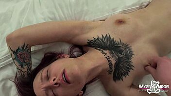 Haven moss tries threesome with hubby and friend sucking cocks