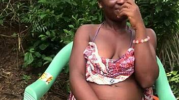 Wanna see me cream pie before slamming my huge dildo?