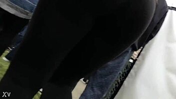 Wanna see Anna Kasper's candid teen ass up close and personal?