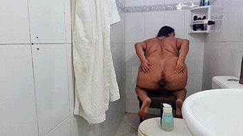 Latina Tigresa Gemea's Big Ass Explodes Online