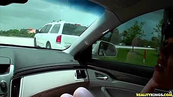 i can't resist sucking boss's huge cock on street workout 😩🍆