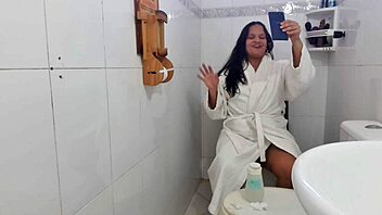 Latina Tigresa Gemea's Big Ass Explodes Online