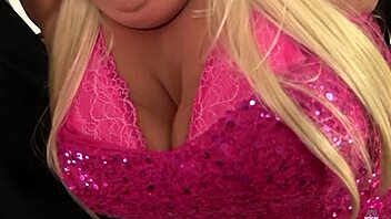 Beautiful Chunky Blonde's Pussy Licked Before Missionary Pounding!