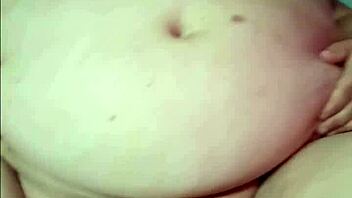 jhonny bravo fucks fat pussy with pink vibrator