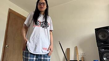 Hot slut alone during visit gets wildly fucked!