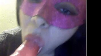 hey bbw, show me how you tease that toy nice and slow