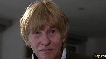 Hot babe delivers blowjob fucks hard licks clit and swallows cum