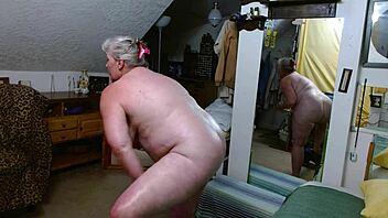 Oiling my curvaceous nude body with dawnskye1962 starring