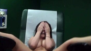 Behind the scenes with Carmen Valentina: blindfolded petite choking on cock in latex gloves! 😈🔗