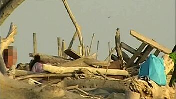 girlfriend sucks my cock on public beach full of strangers misscreamy voyeur hidden cam