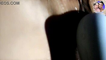 japanese girl vibes juicy pussy before bed