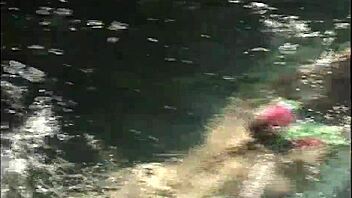 Ever seen ebony lesbians muff dive hot tub?