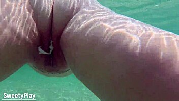 Creampie slut swims underwater with juicy fat pussy