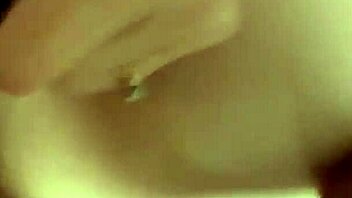 i'm gettin a huge cock up my ass!!