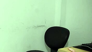 curvy latina rides pink dildo deep in her pretty pussy on cam