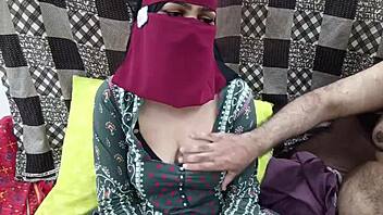 pakistani woman fucked hard by close friend