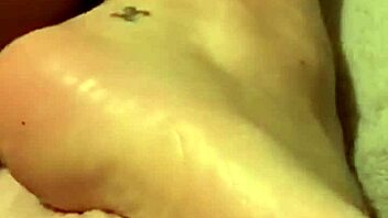 Claudia Bavel Massage Feet Training Butt Shower Masturbation!