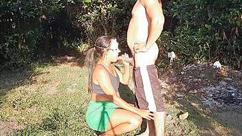 Safado takes brunette to woods for deep assfucking creampie