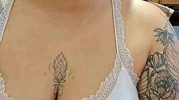 when i get horny my headlights turn on 😈🍒🔥