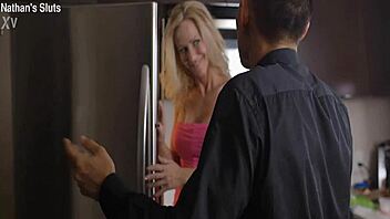 Hey simone sonay, cougar milf hunts big hard cock! 🍆💦