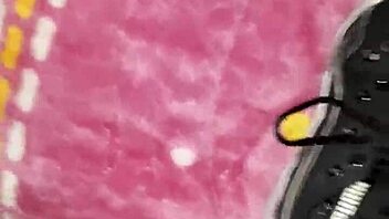 cumshot all over my feet in tennis shoes fetish fun 💦👟