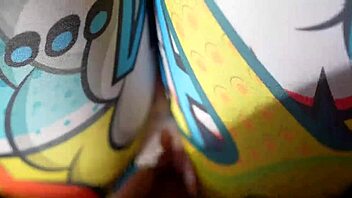 caught curvy babe masturbating, ripped leggings for doggystyle pounding