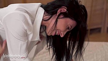 Beautiful latina lesbians lick pussy facesit scissor orgasm lingerie