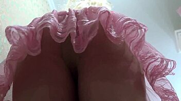 pregnant milf pisses hairy pussy butt in pantyhose upskirt
