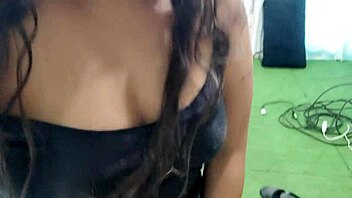 slave worships big tits and ass in foot licking podolatria fetish