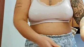 when i get horny my headlights turn on 😈🍒🔥