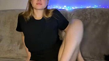 Fat Model Fingers Tight Pussy Boldly