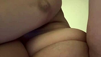 sitting on your face grinding till i squirt cum everywhere 💦😈🍑🔥