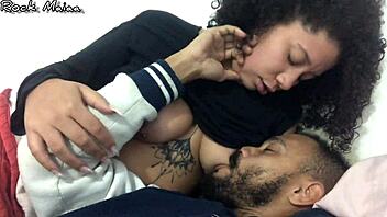 quem me viu mentiu, wanna taste my lactating tits?