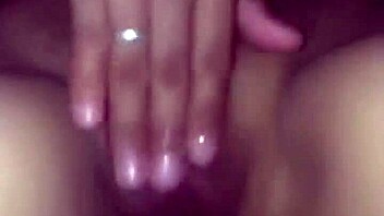 super horny latina milf fingers her dripping big pussy