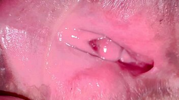 Amateur Japanese wife licks shaved pussy 361 days post virginity loss!