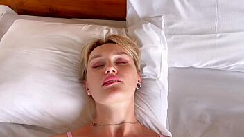 i luv plungin this dildo deep in my tatted pussy