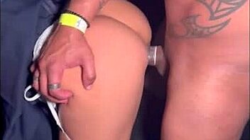 Broke hot housewife at swing house bar cab corno filmed