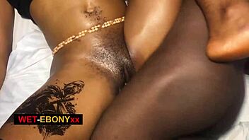 His huge cock tastes too damn sweet 😋🍆