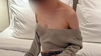 Hey look at this japanese student in micro miniskirt