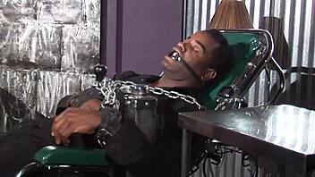 Lady Armani's Ebony Lips Crave That Thick BBC Deepthroat